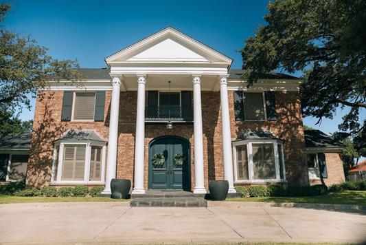 2420 Lane St.