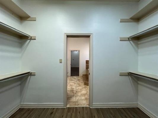20254054 1bd88ba4 652e 40af A183 797e32dffe34
