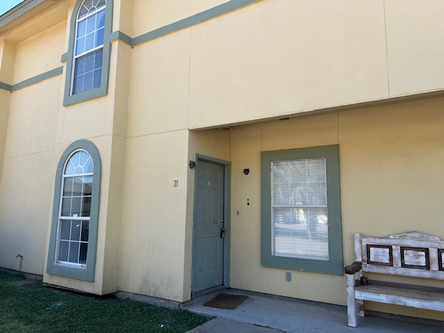 1000 Ranchway Dr. Unit #21