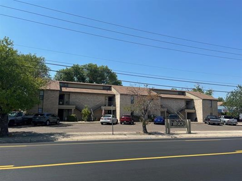 100 E Hillside Unit #105