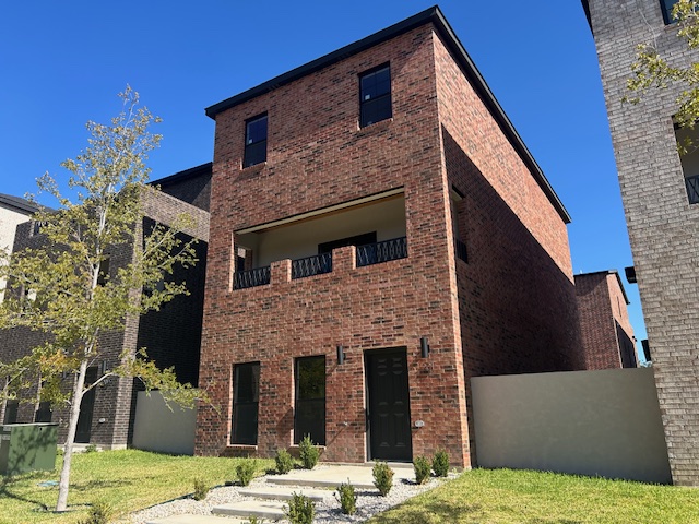 210 Veracruz Dr. Unit #201